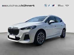Weiß Gebraucht 2022 BMW 230e Active Tourer M Sport Van / Kleinbus | 37.865 € (Etwas zu teuer)