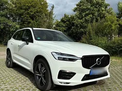 Weiß Gebraucht 2021 Volvo XC60 R-Design SUV | 29.999 €