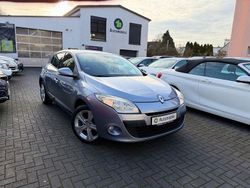 Blau Gebraucht 2010 Renault Mégane Dynamique Limousine | 2.999 € (Fairer Preis)