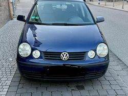 Blau Gebraucht 2003 VW Polo Kleinwagen | 800 € (Superpreis)