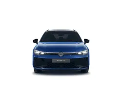 Reef blue metallic grenadillschwarz metallic Gebraucht 2024 VW Passat R | 49.385 €