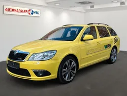 Gelb Gebraucht 2010 Skoda Octavia RS Kombi | 3.999 € (Guter Preis)