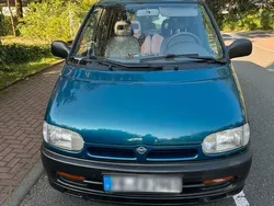 Blau Gebraucht 1996 Nissan Serena Van / Kleinbus | 2.100 €
