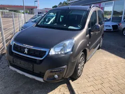 Gebraucht 2015 Peugeot Partner Tepee Van / Kleinbus | 8.790 € (Fairer Preis)
