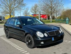 Schwarz Gebraucht 2004 Mercedes E240 Kombi | 4.999 €