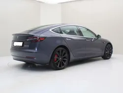 Grau Gebraucht 2020 Tesla Model 3 Performance Limousine | 22.950 € (Fairer Preis)