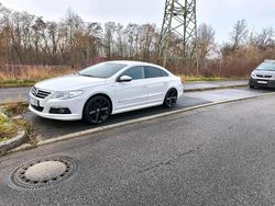 Weiß Gebraucht 2011 VW Passat R-line Kombi | 7.200 € (Etwas zu teuer)