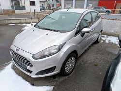 Silber Gebraucht 2015 Ford Fiesta Trend Kleinwagen | 6.900 € (Fairer Preis)