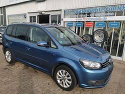 Blau Gebraucht 2014 VW Touran Life Van / Kleinbus | 6.900 € (Fairer Preis)