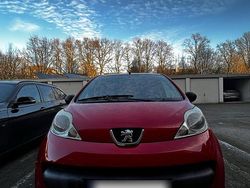 Rot Gebraucht 2008 Peugeot 107 Kleinwagen | 1.700 € (Fairer Preis)