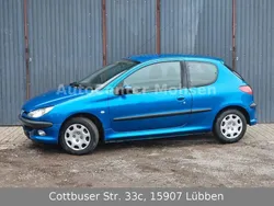 Blau Gebraucht 2004 Peugeot 206 Filou Limousine | 599 € (Superpreis)