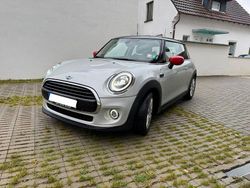 Weiß Gebraucht 2019 Mini Cooper Kleinwagen | 12.599 € (Fairer Preis)