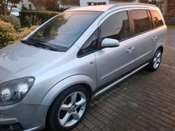 Silber Gebraucht 2006 Opel Zafira Van / Kleinbus | 2.500 € (Fairer Preis)