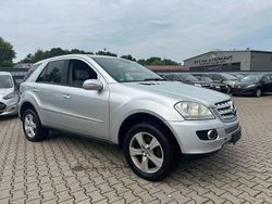Silber Gebraucht 2005 Mercedes ML320 SUV | 3.950 € (Fairer Preis)