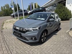 Schiefer grau Gebraucht 2025 Dacia Sandero Expression Kleinwagen | 18.990 € (Guter Preis)