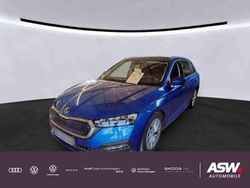 Raceblau metallic Gebraucht 2023 Skoda Octavia Style Kombi | 26.890 € (Fairer Preis)