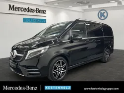 Schwarz Gebraucht 2021 Mercedes V300 AMG Van / Kleinbus | 62.990 € (Etwas zu teuer)