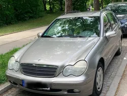 Grau Gebraucht 2003 Mercedes C180 Kombi | 950 € (Superpreis)