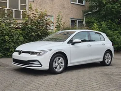 Weiß Gebraucht 2022 VW Golf VIII Life Limousine | 22.300 € (Guter Preis)