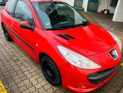 Rot Gebraucht 2011 Peugeot 206+ Kleinwagen | 1.700 € (Etwas zu teuer)