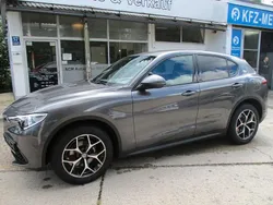 Grau Gebraucht 2018 Alfa Romeo Stelvio Super SUV | 18.900 € (Superpreis)