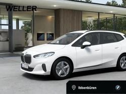 Mineralweiß (weiß) Gebraucht 2024 BMW 220 Active Tourer Comfort Edition Van / Kleinbus | 29.945 € (Fairer Preis)