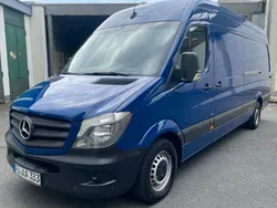 Blau Gebraucht 2018 Mercedes Sprinter Van | 24.900 €