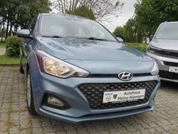 Aqua sparkling Gebraucht 2018 Hyundai i20 Kleinwagen | 10.990 € (Fairer Preis)