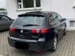 Schwarz Gebraucht 2009 Fiat Croma Kombi | 3.500 € (Etwas zu teuer)