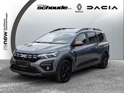 Grau Gebraucht 2023 Dacia Jogger Extreme Van / Kleinbus | 23.500 € (Fairer Preis)