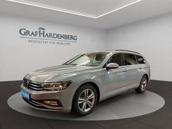 Grau Gebraucht 2022 VW Passat Business Kombi | 23.490 € (Guter Preis)