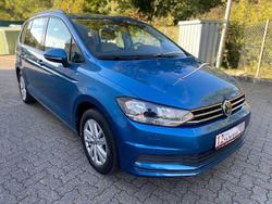 Blau Gebraucht 2020 VW Touran Comfortline Van / Kleinbus | 16.950 € (Guter Preis)