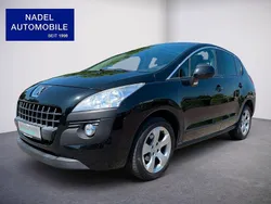 Schwarz perla nera (metallic) Gebraucht 2011 Peugeot 3008 Business-Line Limousine | 3.990 € (Fairer Preis)
