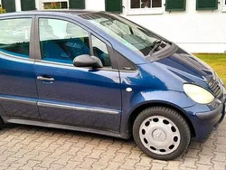 Blau Gebraucht 2003 Mercedes A140 Limousine | 2.990 €