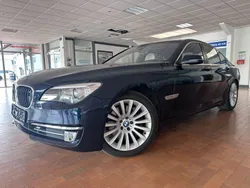 Blau Gebraucht 2012 BMW 750 Limousine | 20.450 € (Guter Preis)