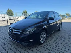 Blau Gebraucht 2018 Mercedes B180 Style Van / Kleinbus | 15.700 € (Guter Preis)