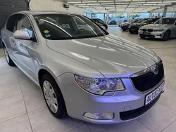 Silber Gebraucht 2009 Skoda Superb Comfort Limousine | 4.999 € (Fairer Preis)