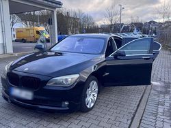 Schwarz Gebraucht 2008 BMW 730 Limousine | 11.900 € (Fairer Preis)