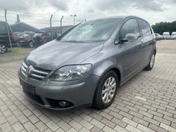 Grau Gebraucht 2006 VW Golf Plus Cross Comfortline Van / Kleinbus | 2.990 € (Fairer Preis)