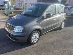 Grau Gebraucht 2013 Fiat Panda Classica Kleinwagen | 6.500 € (Fairer Preis)