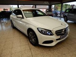 Weiß Gebraucht 2017 Mercedes C180 Avantgarde Limousine | 17.980 € (Guter Preis)
