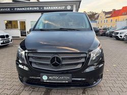 Schwarz Gebraucht 2017 Mercedes Vito Kombi | 24.850 €