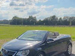 Blau Gebraucht 2006 VW Eos R Cabrio | 5.055 €