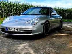 Silber Gebraucht 2001 Porsche 911 Carrera 4 Coupé | 39.000 € (Teuer)