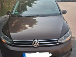 Braun Gebraucht 2015 VW Touran Comfortline Van / Kleinbus | 12.700 € (Fairer Preis)