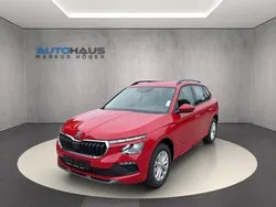Velvetrot metallic Gebraucht 2024 Skoda Kamiq Selection SUV | 27.980 € (Teuer)