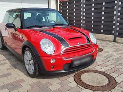 Rot Gebraucht 2003 Mini Cooper S Kleinwagen | 7.600 €