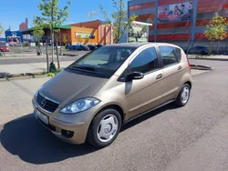 Gold Gebraucht 2005 Mercedes A160 Limousine | 1.900 € (Fairer Preis)
