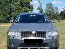 Silber Gebraucht 2008 Skoda Octavia Scout Kombi | 6.199 € (Fairer Preis)