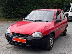 Rot Gebraucht 1997 Opel Corsa Kleinwagen | 400 € (Guter Preis)
